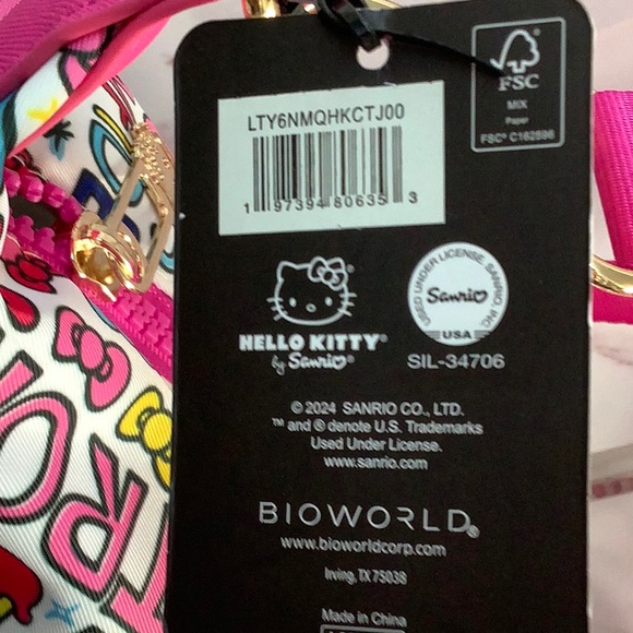 NWT Hello Kitty in Retro Music Mode - Pink - Picture 2 of 6